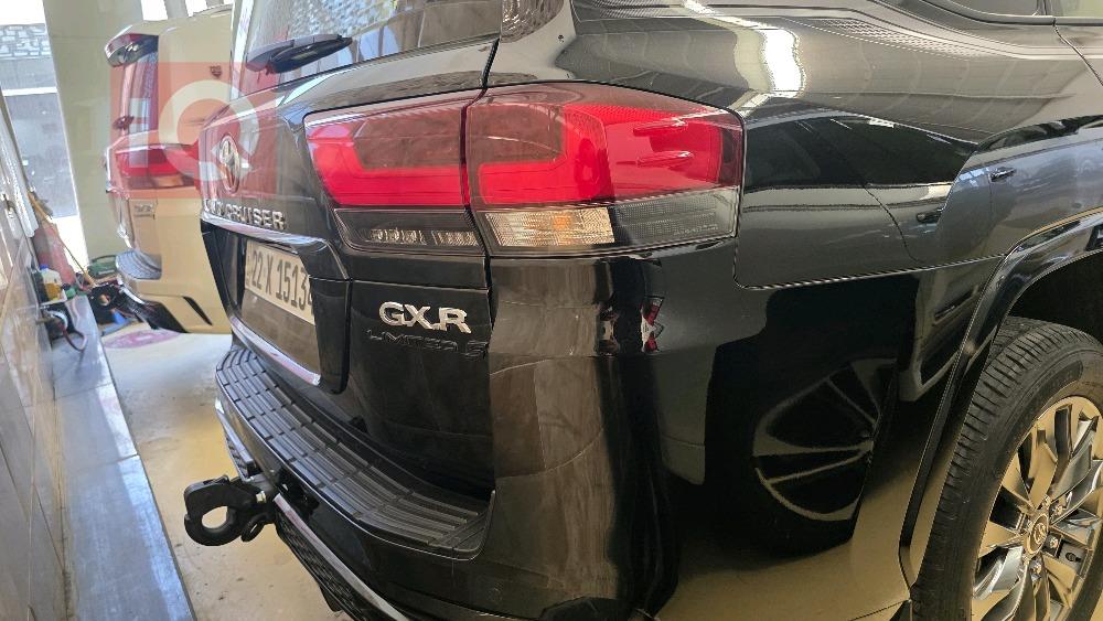 تويوتا لاندكروزر